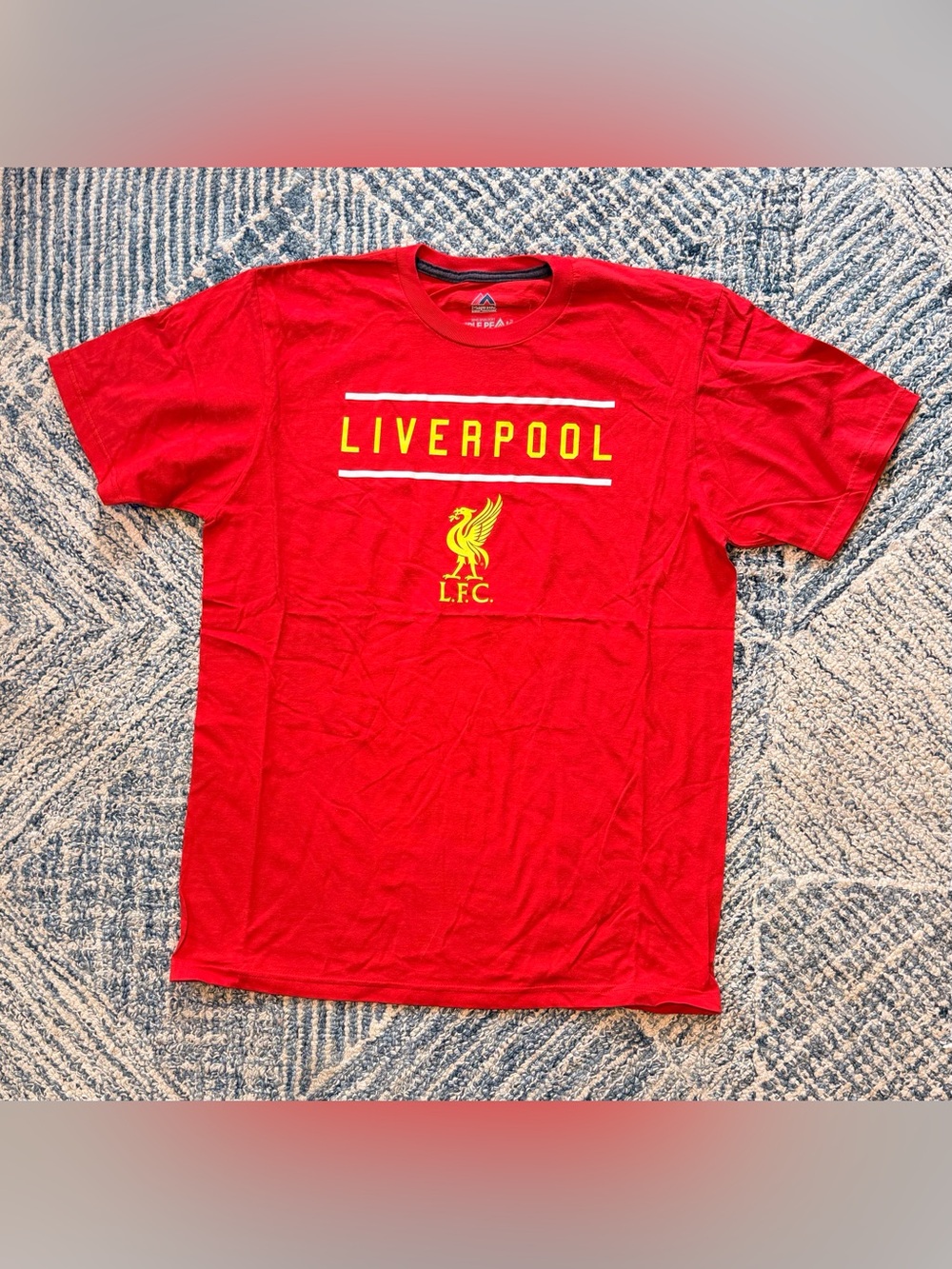 MAJESTIC Red Cotton Liverpool F.C. Men’s Tee Shirt Large